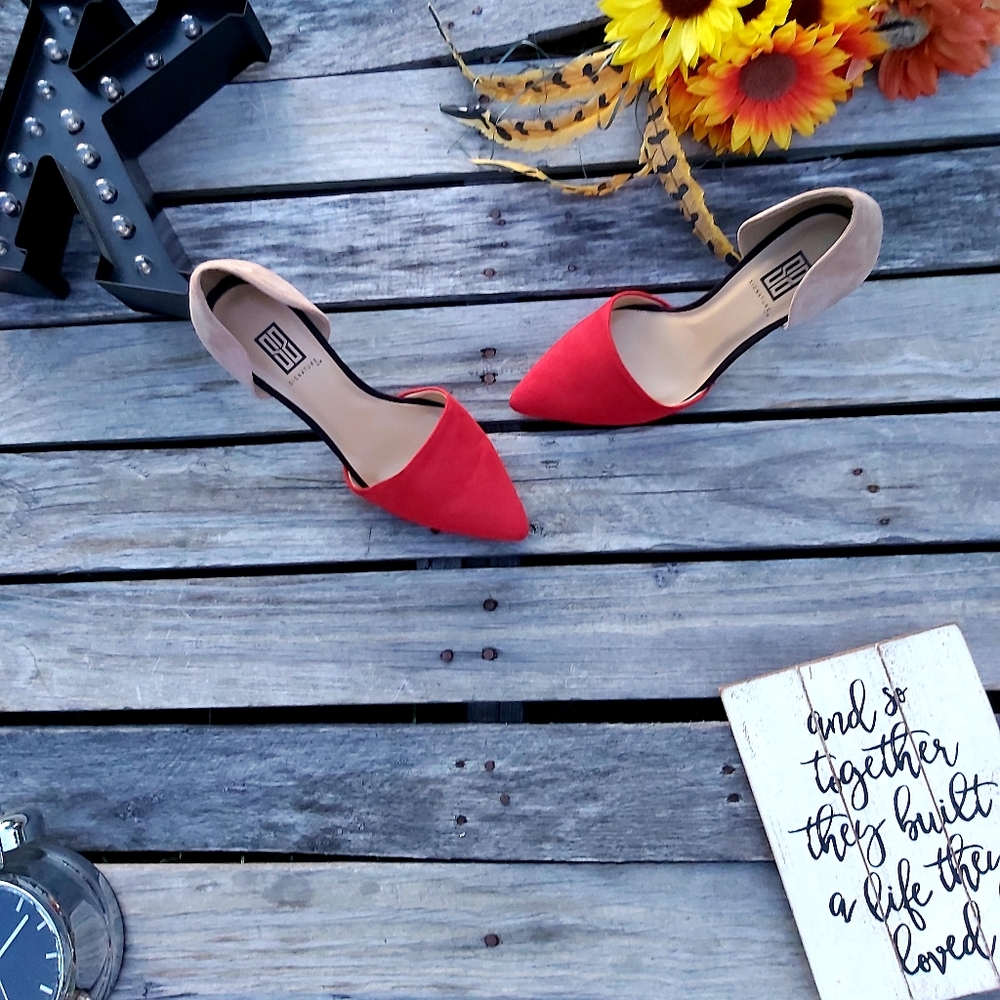 Signature Heels 👠 - Picture 3 of 7